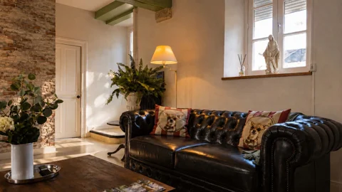 Canapé Chesterfield — Gîte 2 personnes